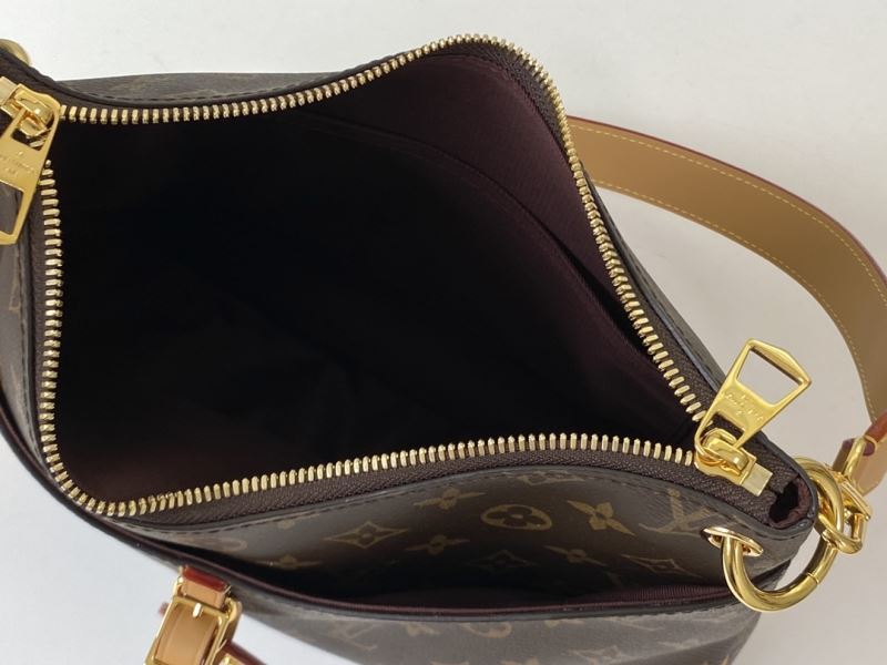 Louis Vuitton Hobo Bags